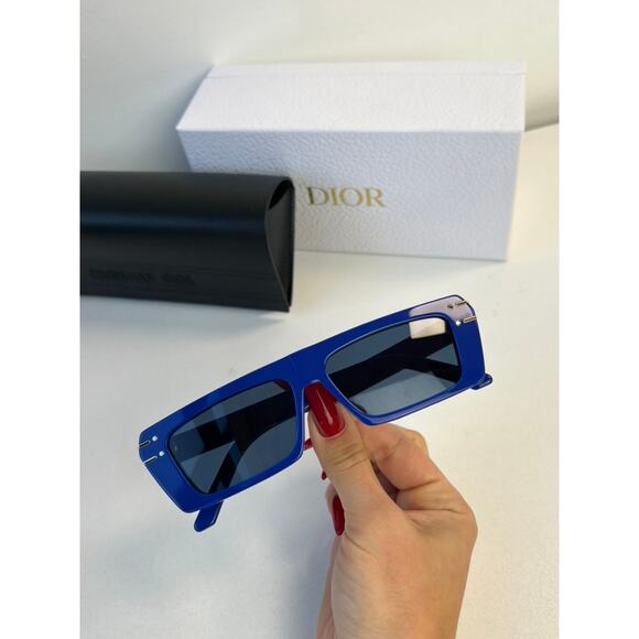 NEW Dior Signature S2U Sunglasses in Blue - Picture 2 of 8